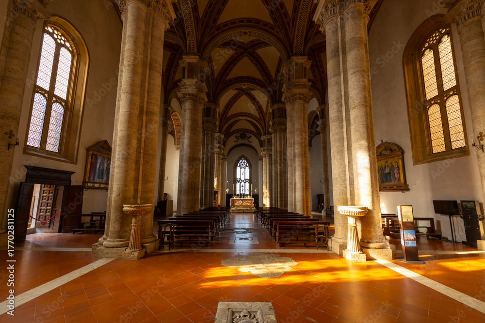 Fototapeta premium Interior of Cattedrale di Santa Maria Assunta in Pienza, Tuscany