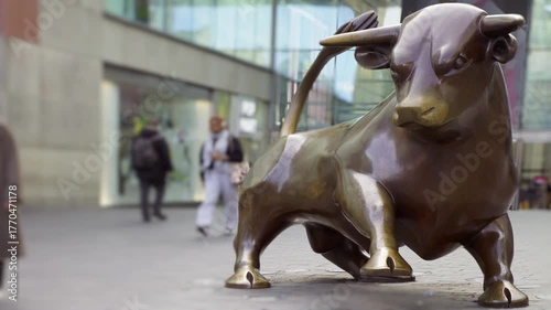 Bullring Bull Statue in Birmingham City Centre.
The iconic bronze bull statue at the Bullring shopping centre in Birmingham, UK. 