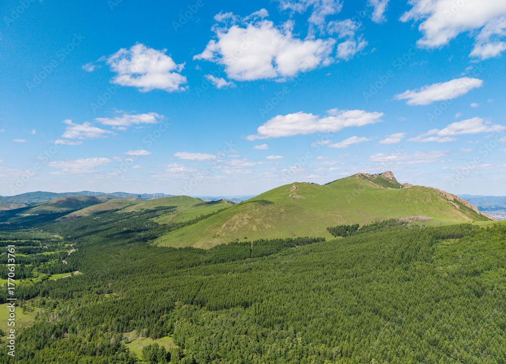 Fototapeta premium The landscape of the 100-mile road in Hebei Province 