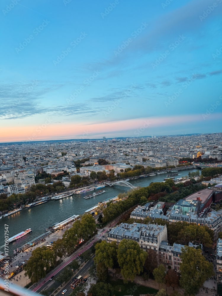 Fototapeta premium aerial view of the city