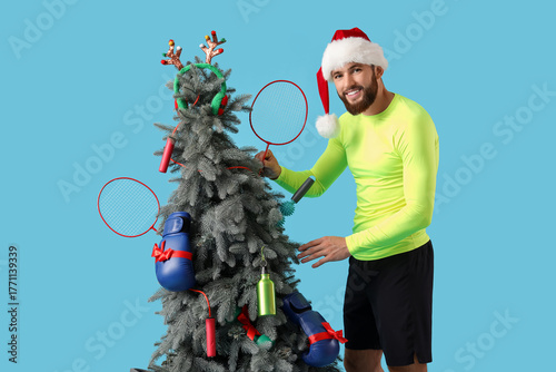 Young happy sporty man in S...