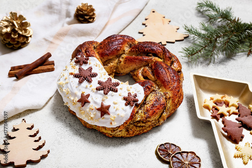 Tasty Christmas pastry wrea...