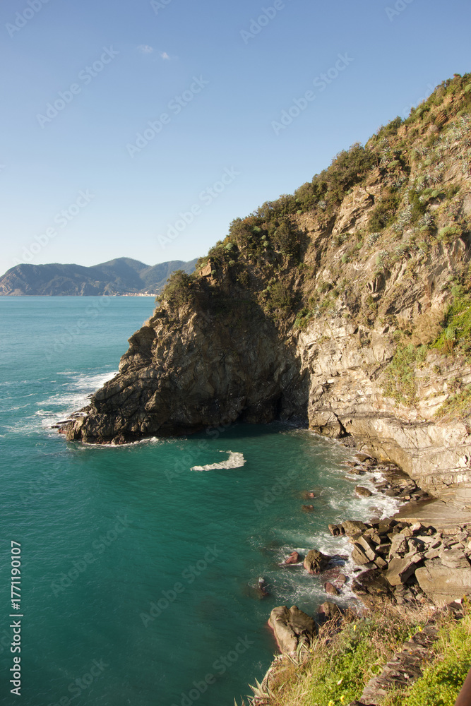 Fototapeta premium shore with cliffs