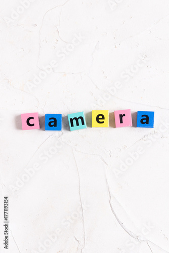 camera（カメラ）の英字