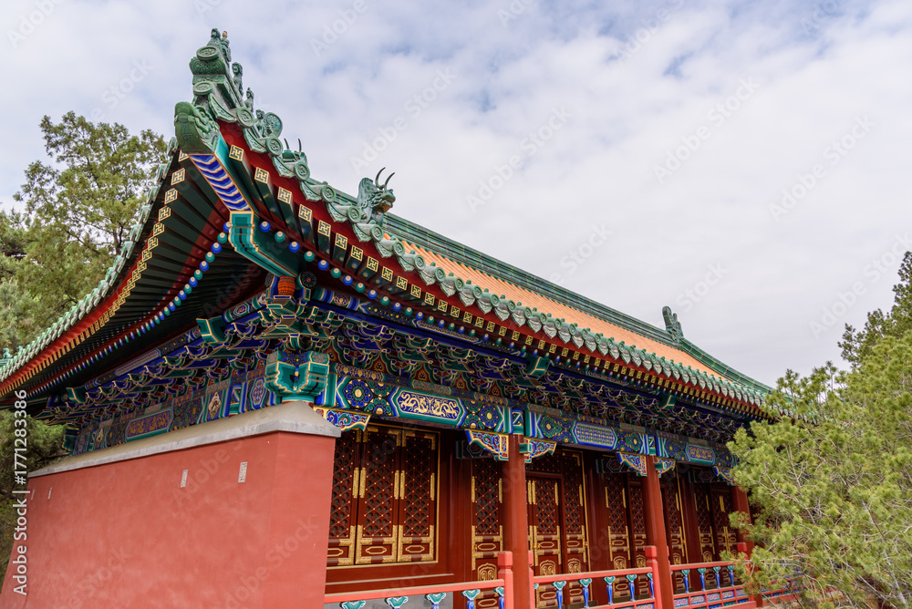 Fototapeta premium The Summer Palace, complex of imperial Chinese gardens and palaces in Beijing, China