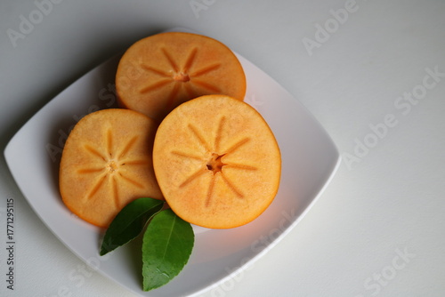 スライスした柿の実　栄養