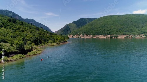 Drone footage of paddleboarders on Pineview Reservoir, Utah