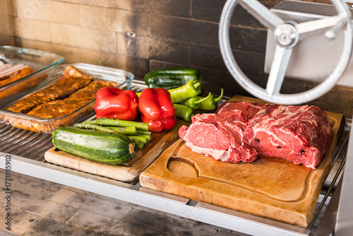 Asado de carne y vegetales