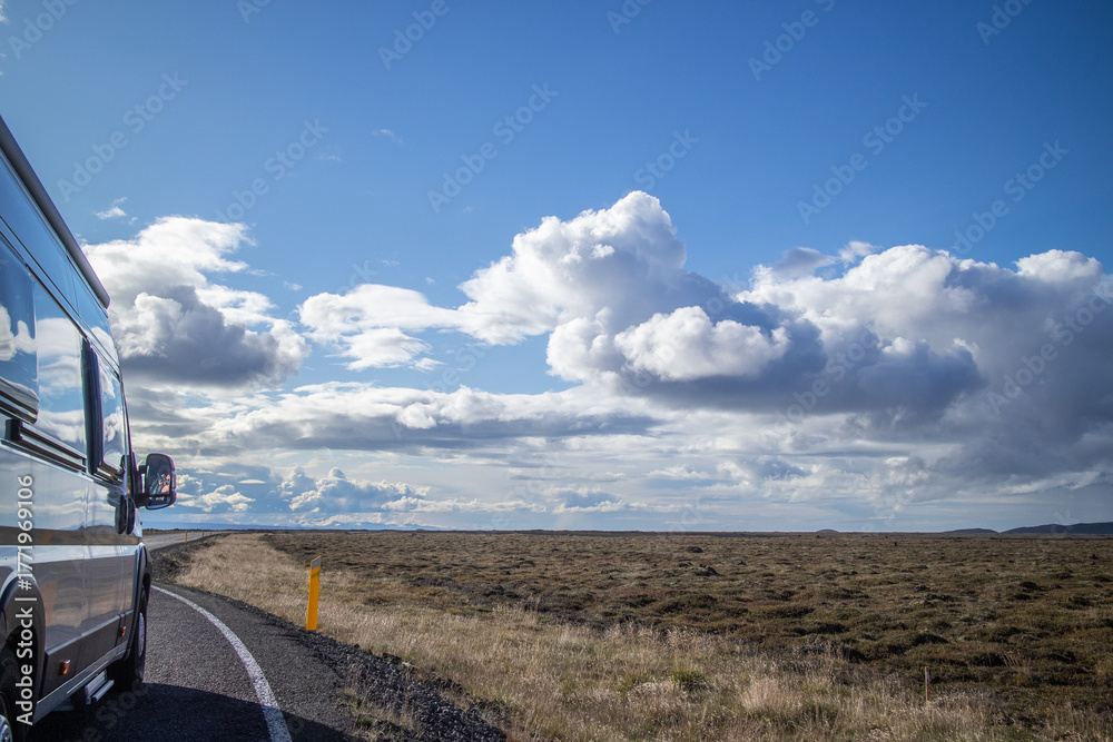 Obraz premium motorhome on the road of ireland