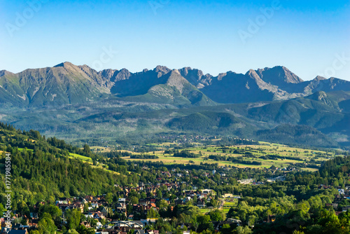 Fototapeta Naklejka Na Ścianę i Meble -  view of the valley of the Polish Tatra Mountains