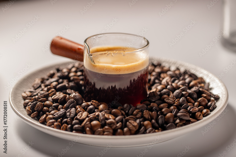 Fototapeta premium coffee, espresso, breakfast, refreshing, caffeine, awake, energy, energy drink, foam, coffee beans, close-up, cup