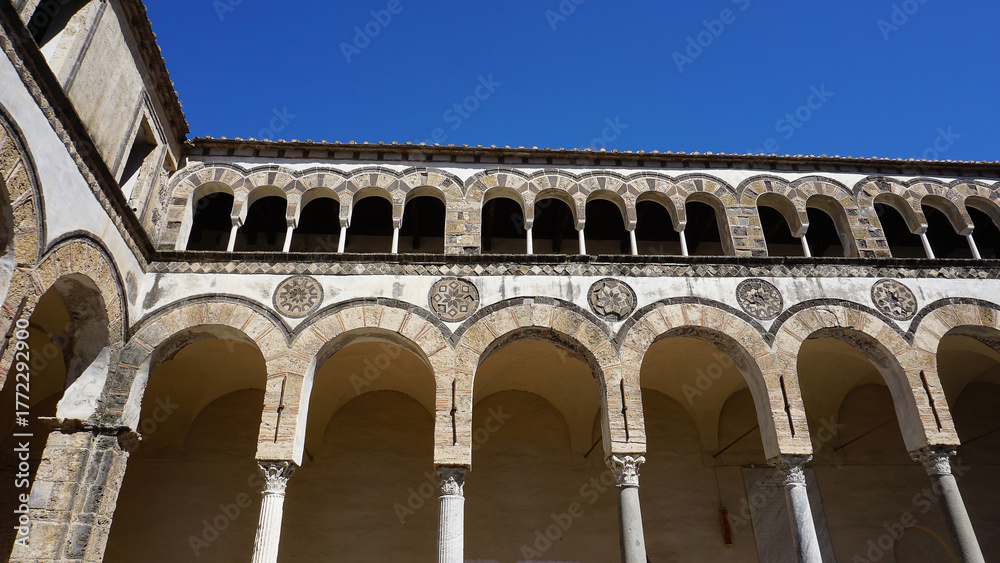 Obraz premium Courtyard inside Salerno Cathedral facing the main door at Salerno, Italy