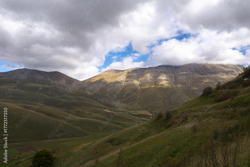 Fototapeta premium Cloudy Sky Over Mount Vettore from Castelluccio di Norcia