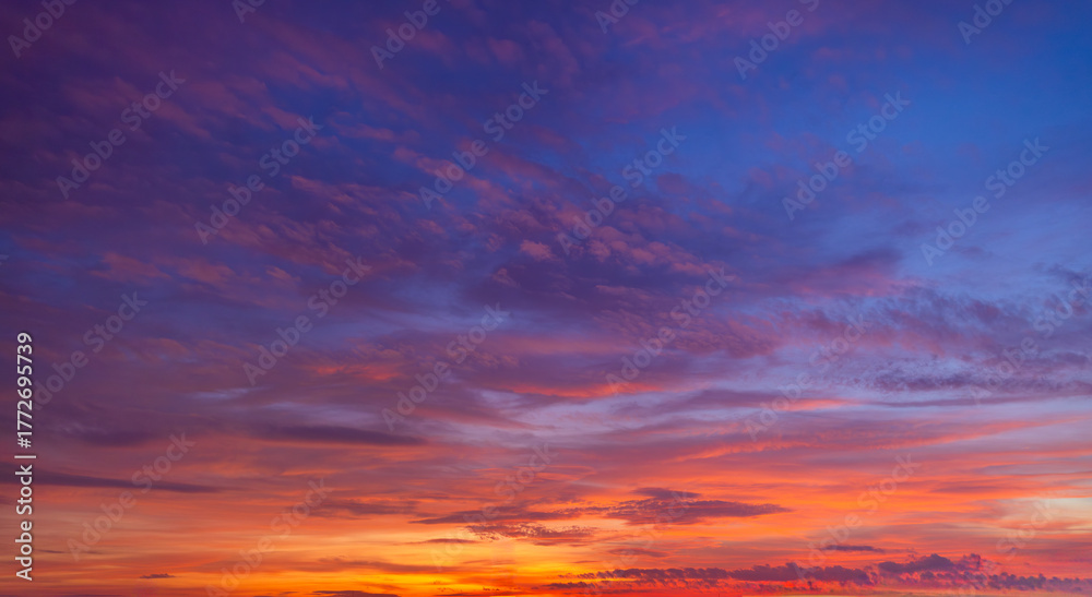 Fototapeta premium Cloud and sky backdrop at sunrise and sunset,Morning cloud and sky backdrop,Nature beautiful Light Sunset or sunrise sky,Sunset sky for background or sunrise sky and cloud at morning.