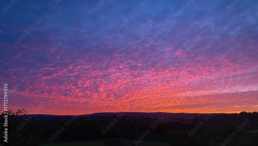 Fototapeta premium Sunset in Shades of Pink and Purple
