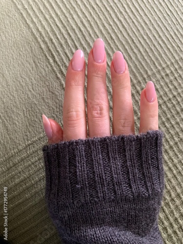 Tableau sur toile pink nail polish