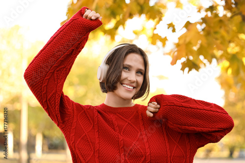 Beautiful young happy woman...