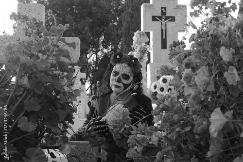 Entre las flores del cementereo