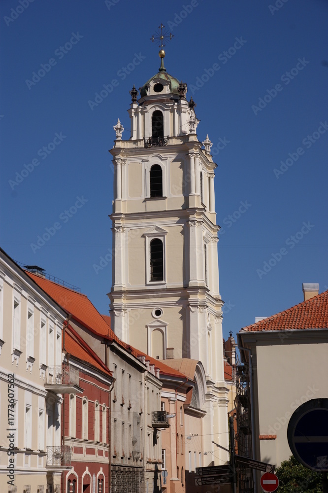 Fototapeta premium Kirche St. Johannes in Vilnius, Litauen