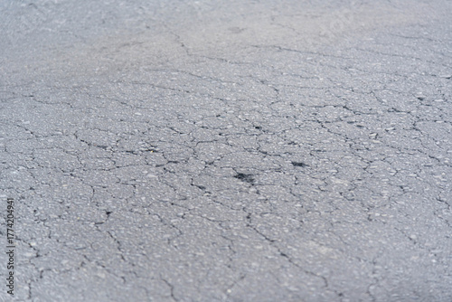 Cuadro en lienzo Cracked and Fissured Asphalt- Causes, Effects, and Repair.NEF.