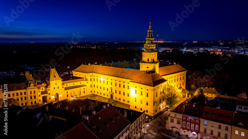 Fototapeta Naklejka Na Ścianę i Meble -  Kroměříž castle at night