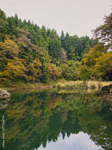 塔のへつりの紅葉