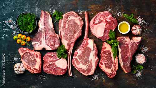 Tableau sur toile Background of steaks