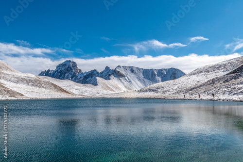 Ai piedi del Monte Oronaye, nella bellissima valle dell’Ubayette, il Lago della Reculaye