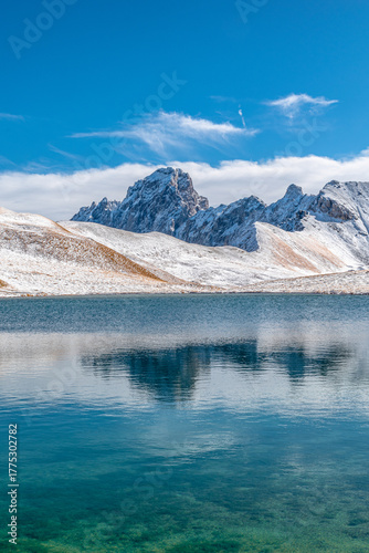 Ai piedi del Monte Oronaye, nella bellissima valle dell’Ubayette, il Lago della Reculaye