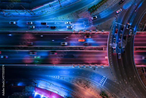 Expressway, Self-driving autonomous electric cars of the future with elements move along a busy traffic intersection. Artificial Intelligence, Car Scan, GPS Tracking, Smart Roads, IoT, highway