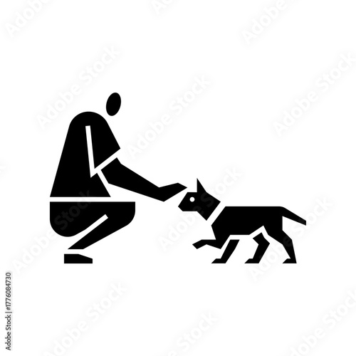 pet animal glyph icon. animal lover illustration.