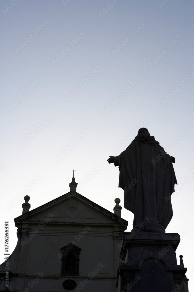 Fototapeta premium statue of jesus christ
