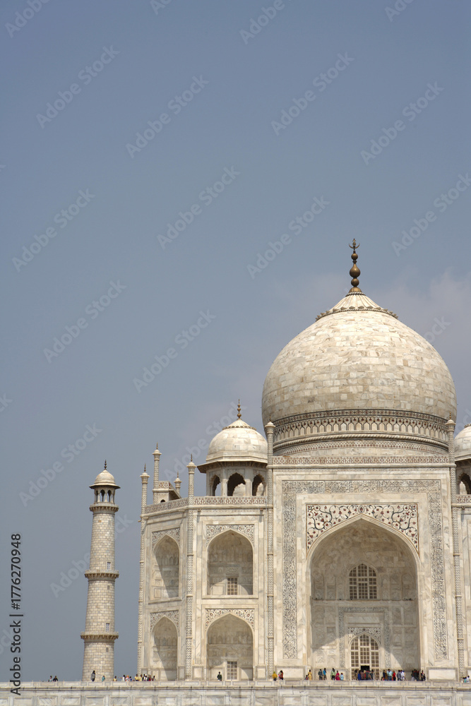 Fototapeta premium taj mahal in agra india