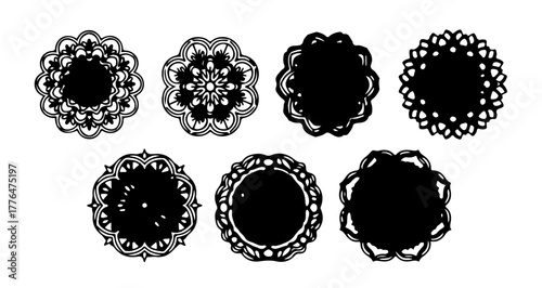 Set of decorative circle frames, perfect for adding a touch of elegance to your designs
