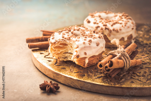 Cinnamon cronuts, delicious pastry that combines a croissant and a doughnut