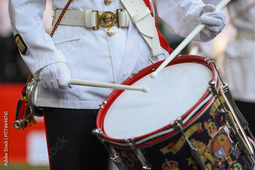 Foto Details with members of UK Royal Marine Corps of Drums performing during an event