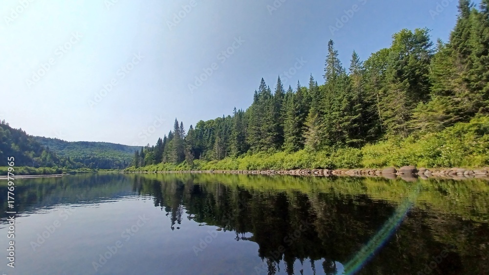 Obraz premium Jacques Cartier lake in Quebec