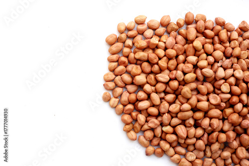 Raw peanuts with red skin
