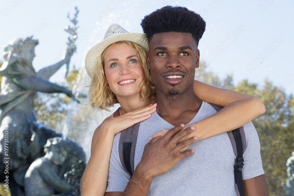 Fototapeta premium happy couple outdoors in a city