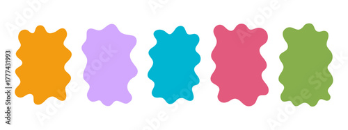 Cute doodle wavy shapes. Irregular assymetric blobs. Abstract psychedelic freehand drawn forms. Speech bubbles, tags, boxes or labels templates isolated on white background. Vector flat illustration