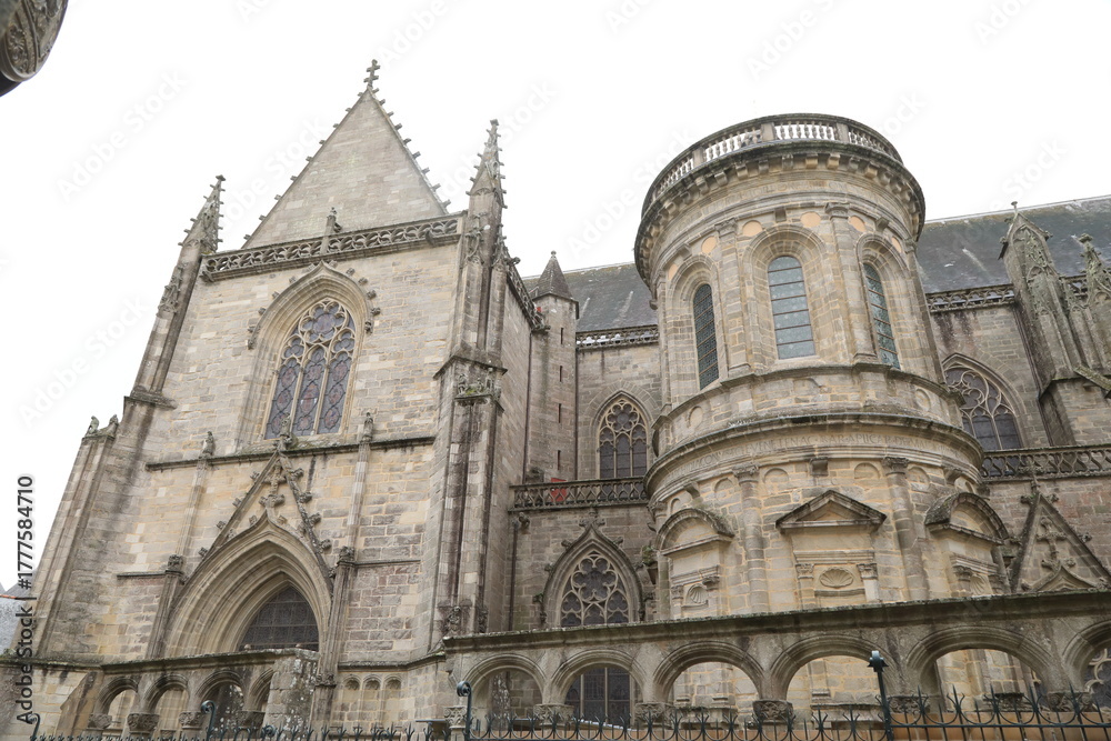 Fototapeta premium cathedral of vannes, france, bretagne