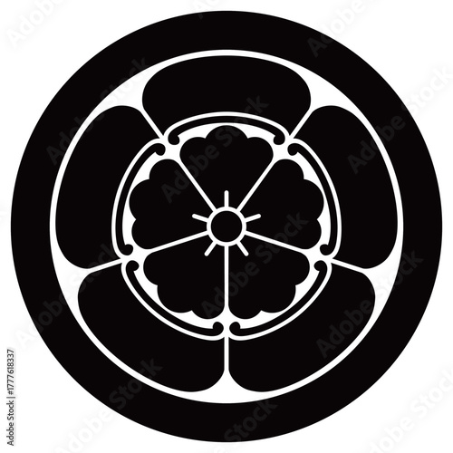 家紋です。丸に五瓜に唐花といいます。