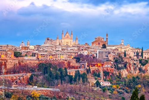 Orvieto, Umbria, Italy Medieval Skyline 812
