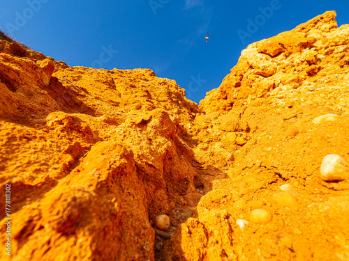 Bizarre Gesteine in der Algarve