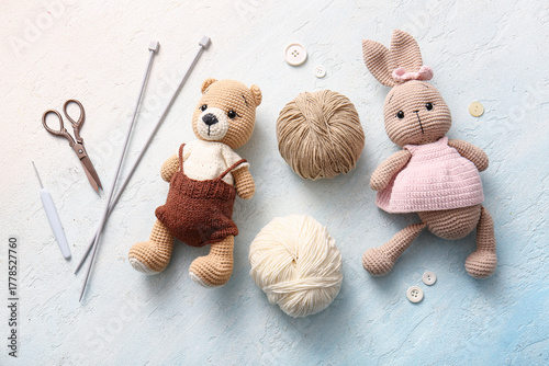 Knitted toys with yarn and ...