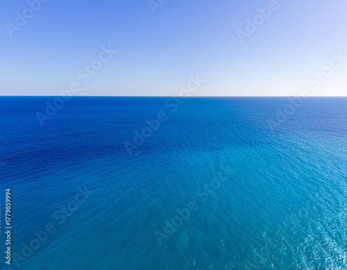 水平線が美しい海