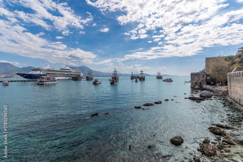 Fototapeta Naklejka Na Ścianę i Meble -  The Alanya Castle view in Turkey