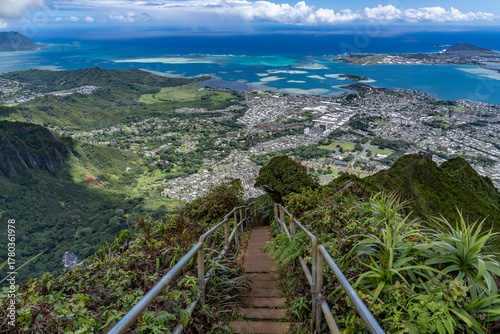 Tablou pe pânză Haiku Stairs (Stairway To Heaven), Honolulu, Oahu, Hawaii
