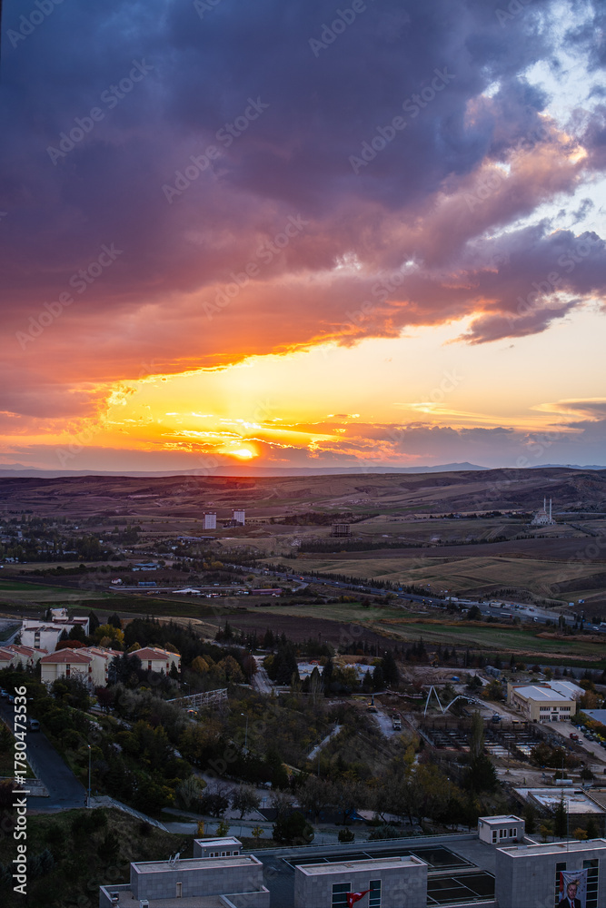 Obraz premium sunset in the city