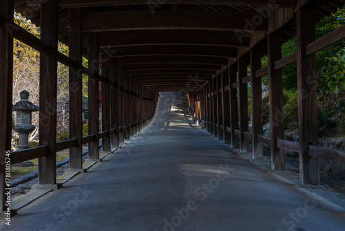 日本の風景・秋　岡山県岡山市　吉備津神社　廻廊